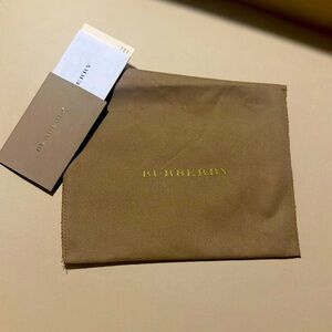 Burberry packing